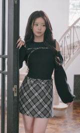 モデル：158cm（着用サイズ：FREE　着用カラー：BLK）