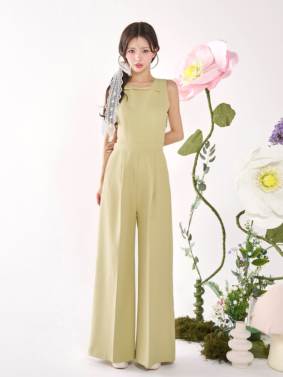 モデル：158cm（着用サイズ：FREE　着用カラー：LIM）