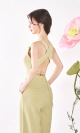 モデル：158cm（着用サイズ：FREE　着用カラー：LIM）
