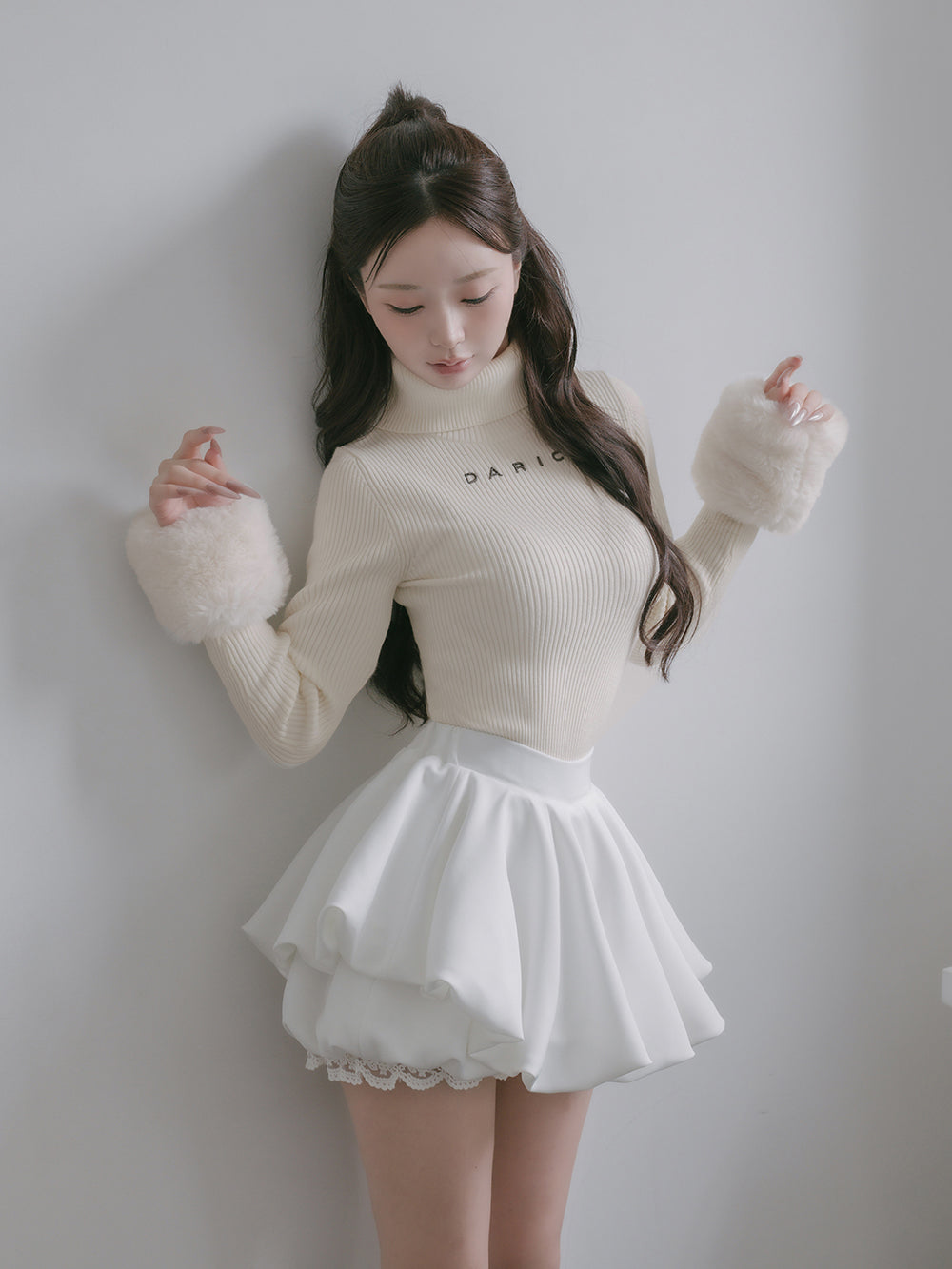 モデル：158cm（着用サイズ：FREE　着用カラー：WHT）