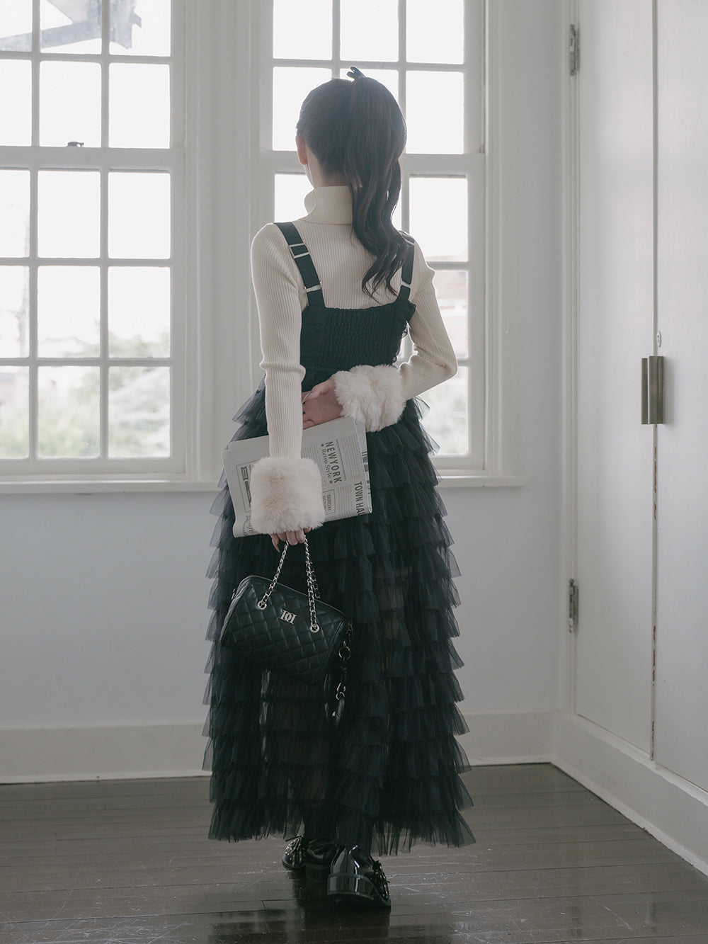 モデル：158cm（着用サイズ：FREE　着用カラー：BLK）
