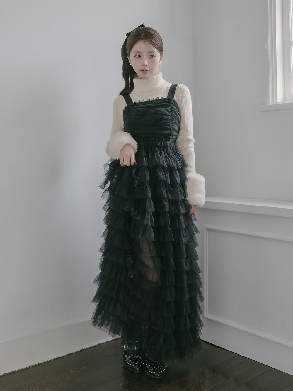 モデル：158cm（着用サイズ：FREE　着用カラー：BLK）