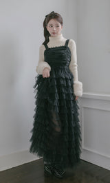 モデル：158cm（着用サイズ：FREE　着用カラー：BLK）