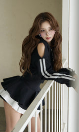 モデル：158cm（着用サイズ：FREE　着用カラー：BLK）