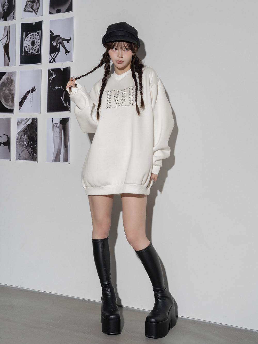 モデル：158cm（着用サイズ：FREE　着用カラー：WHT）