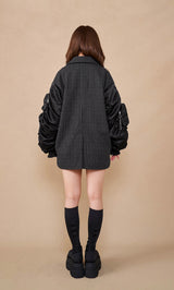 モデル：158cm（着用サイズ：FREE　着用カラー：BLK）