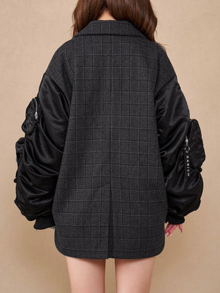 モデル：158cm（着用サイズ：FREE　着用カラー：BLK）