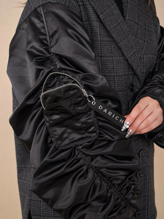 モデル：158cm（着用サイズ：FREE　着用カラー：BLK）