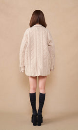 モデル：158cm（着用サイズ：FREE　着用カラー：BEG）