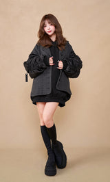 モデル：158cm（着用サイズ：FREE　着用カラー：BLK）