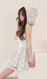 モデル：158cm（着用サイズ：FREE　着用カラー：BEG）