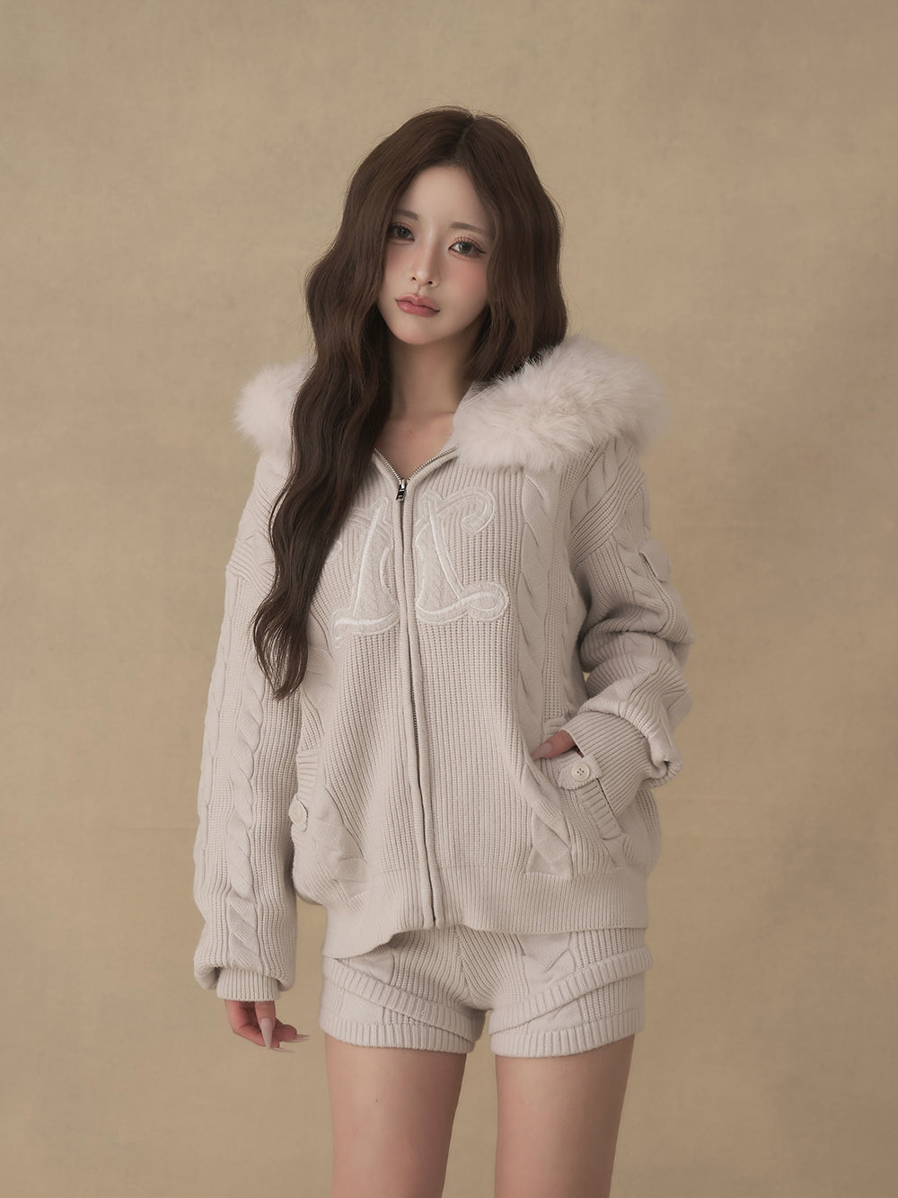 モデル：158cm（着用サイズ：FREE　着用カラー：L-GRY）