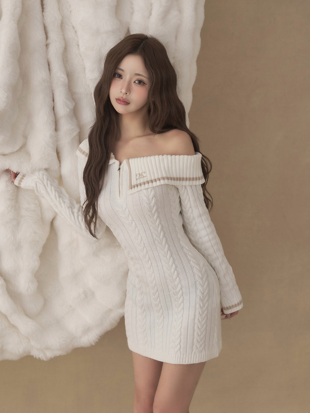 モデル：158cm（着用サイズ：FREE　着用カラー：WHT）