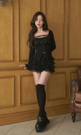 モデル：158cm（着用サイズ：FREE　着用カラー：BLK）