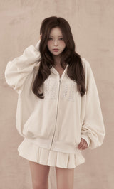 モデル：158cm（着用サイズ：FREE　着用カラー：WHT）