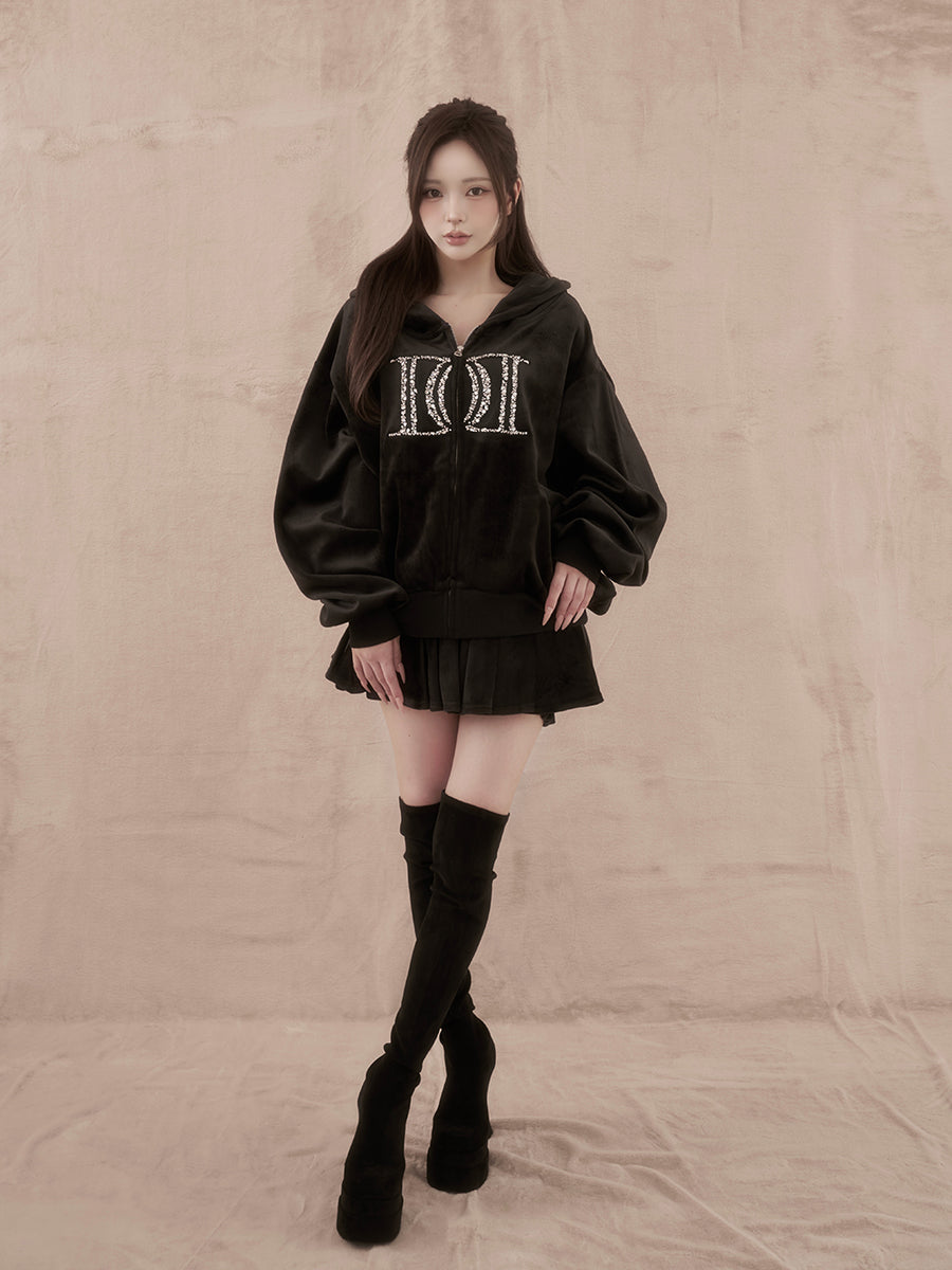 モデル：158cm（着用サイズ：FREE　着用カラー：BLK）