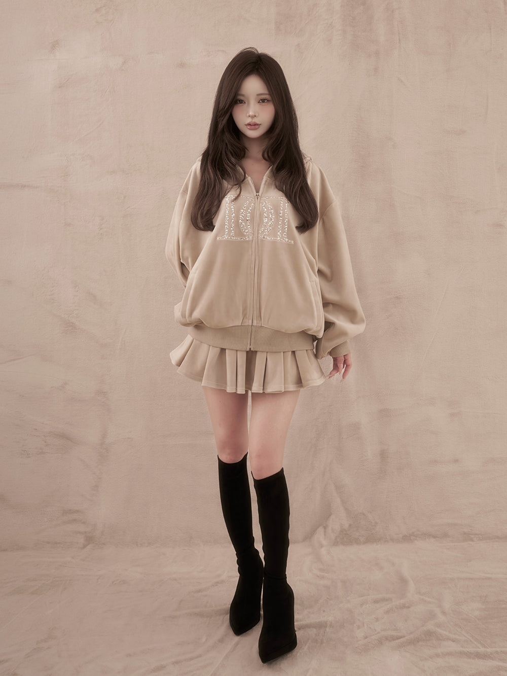 モデル：158cm（着用サイズ：FREE　着用カラー：BEG）