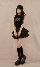 モデル：158cm（着用サイズ：FREE　着用カラー：BLK）