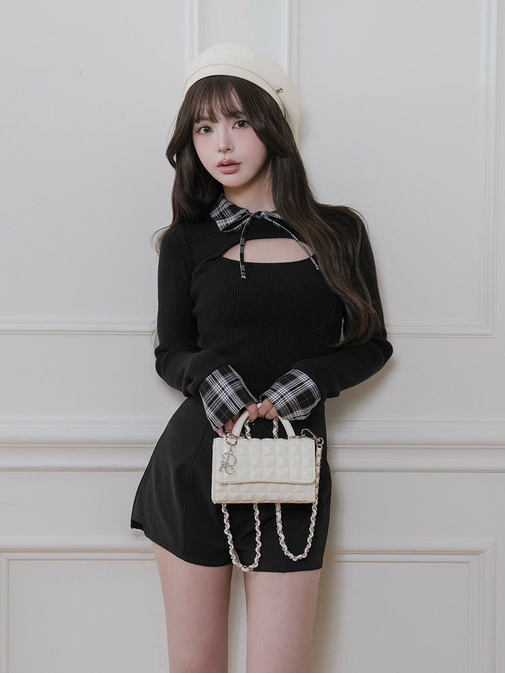 モデル：158cm（着用サイズ：FREE　着用カラー：BLK）