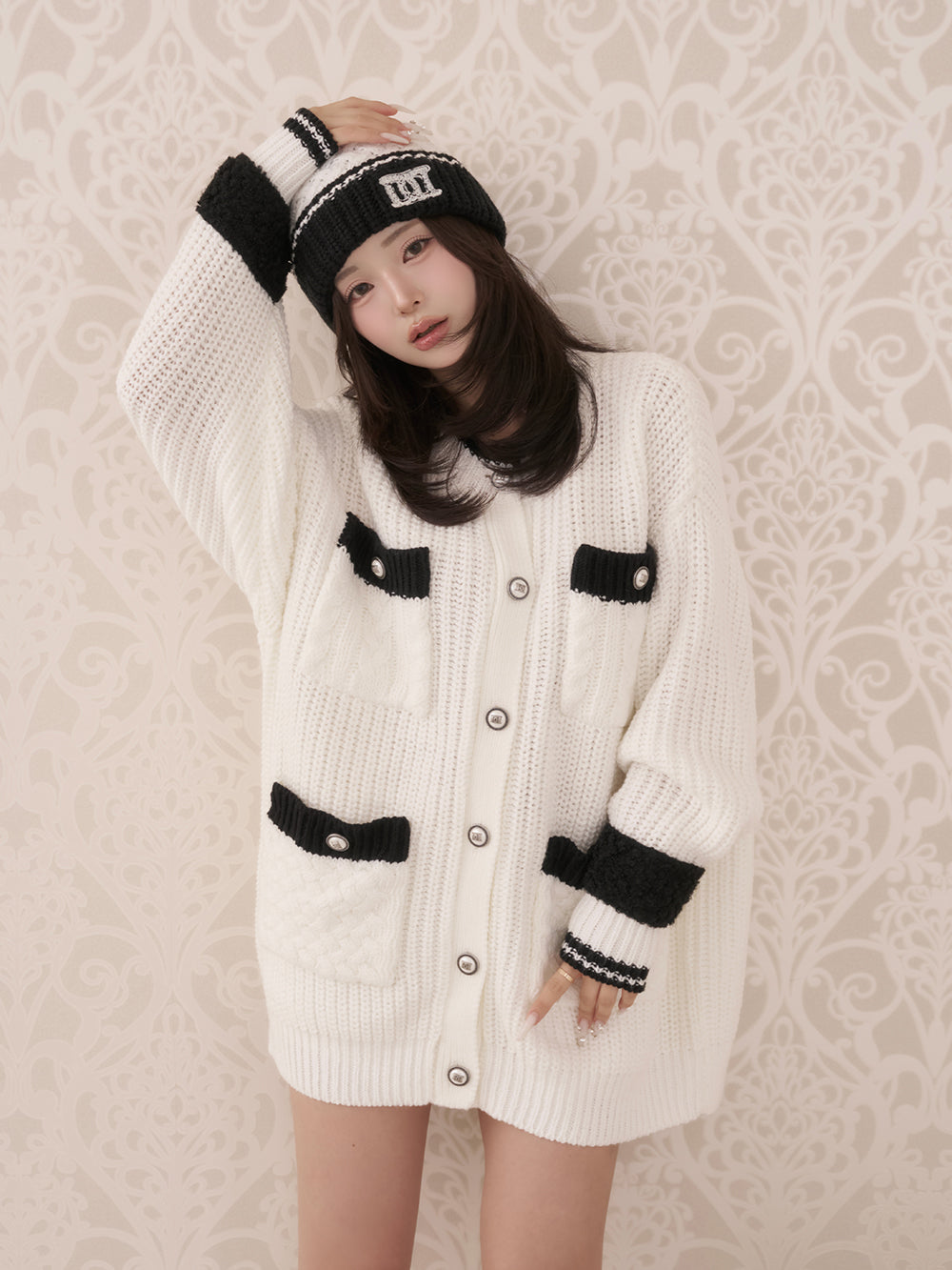 モデル：158cm（着用サイズ：FREE　着用カラー：WHT）