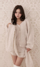 モデル：158cm（着用サイズ：FREE　着用カラー：IVO）