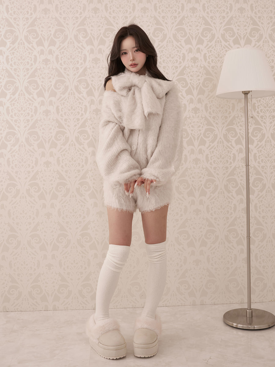 モデル：158cm（着用サイズ：FREE　着用カラー：IVO）