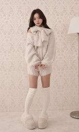 モデル：158cm（着用サイズ：FREE　着用カラー：IVO）