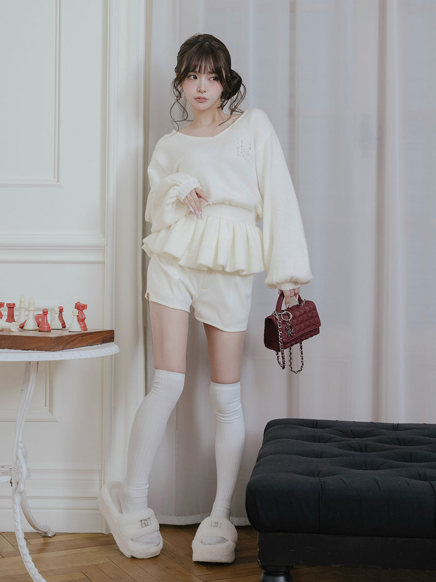 モデル：158cm（着用サイズ：S　着用カラー：IVO）