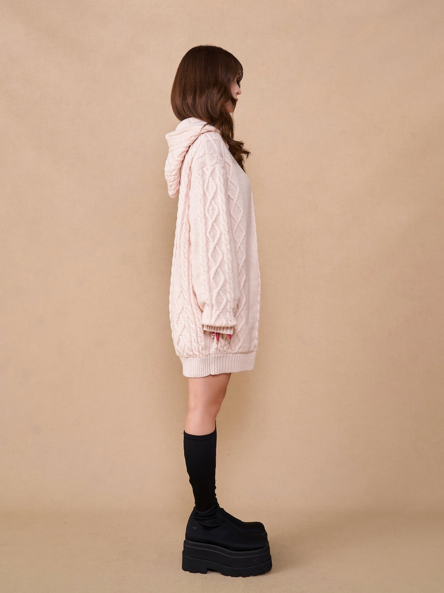 モデル：158cm（着用サイズ：FREE　着用カラー：PNK）