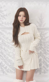 モデル：158cm（着用サイズ：FREE　着用カラー：WHT）