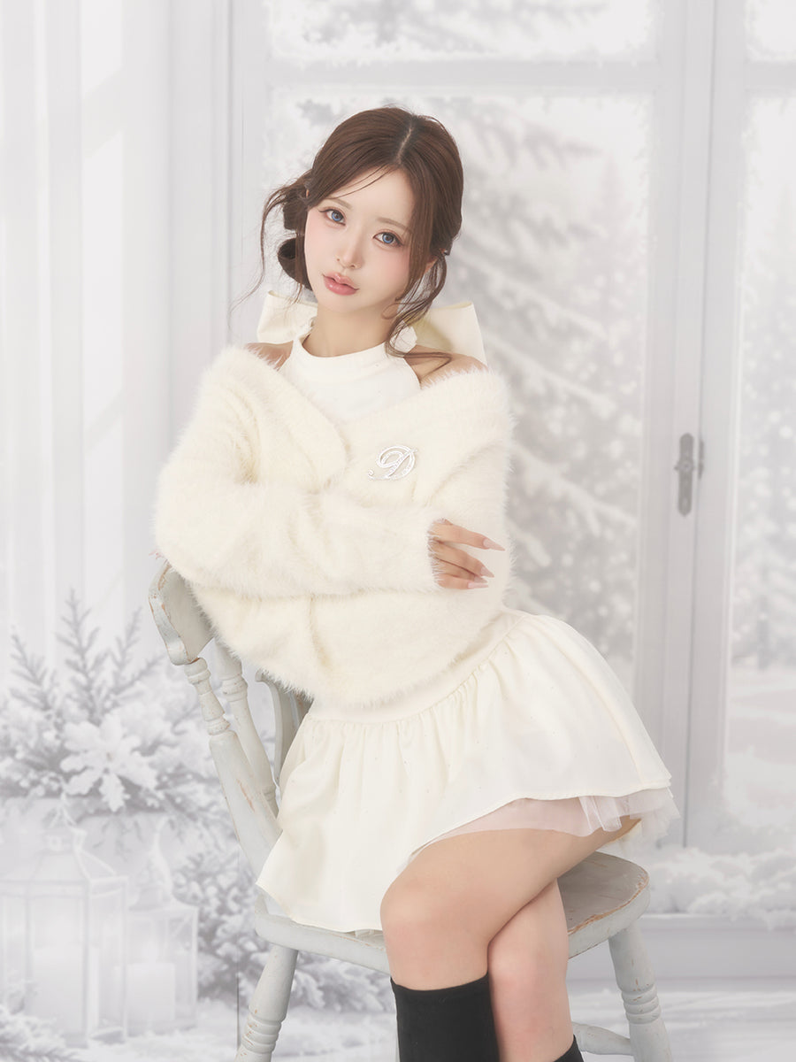 モデル：158cm（着用サイズ：FREE　着用カラー：IVO）
