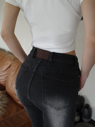 モデル：158cm（着用サイズ：S　着用カラー：BLK）
