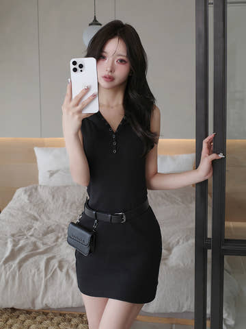 モデル：158cm（着用サイズ：FREE　着用カラー：BLK）