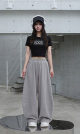 モデル：158cm（着用サイズ：FREE　着用カラー：GRY）
