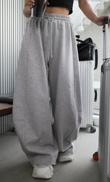 モデル：158cm（着用サイズ：FREE　着用カラー：GRY）