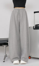 モデル：158cm（着用サイズ：FREE　着用カラー：GRY）