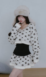 モデル：158cm（着用サイズ：FREE　着用カラー：WHT）