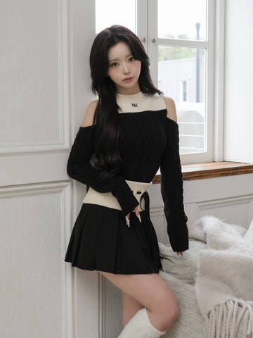 モデル：158m（着用サイズ：FREE　着用カラー：BLK）