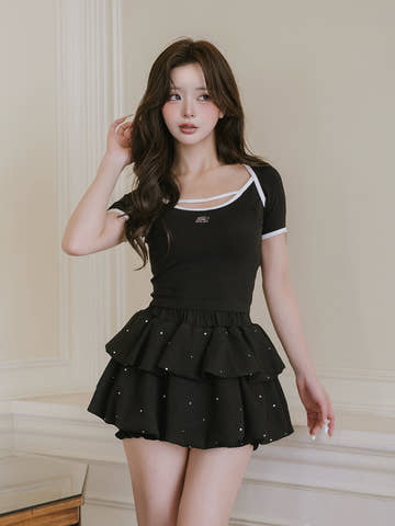 モデル：158cm（着用サイズ：FREE　着用カラー：BLK）