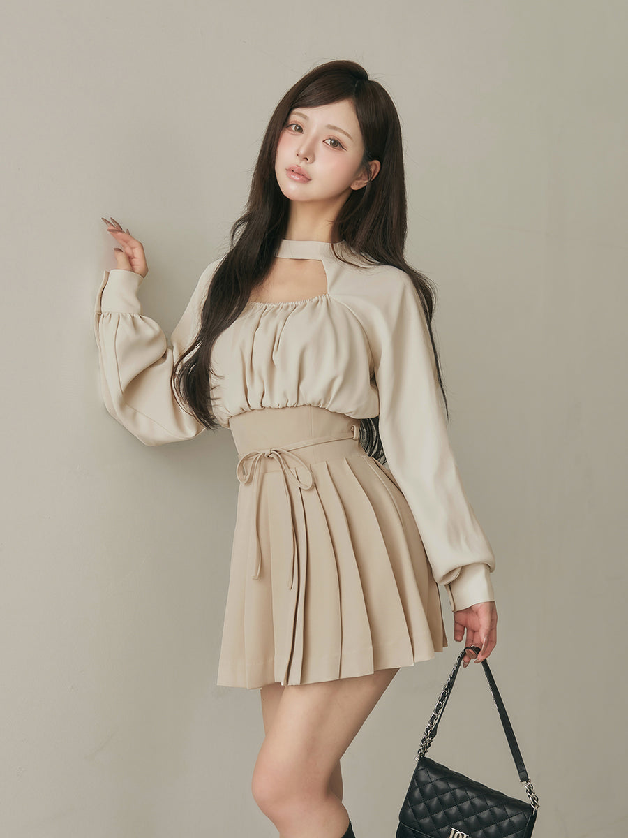 モデル：158cm（着用サイズ：FREE　着用カラー：IVO）