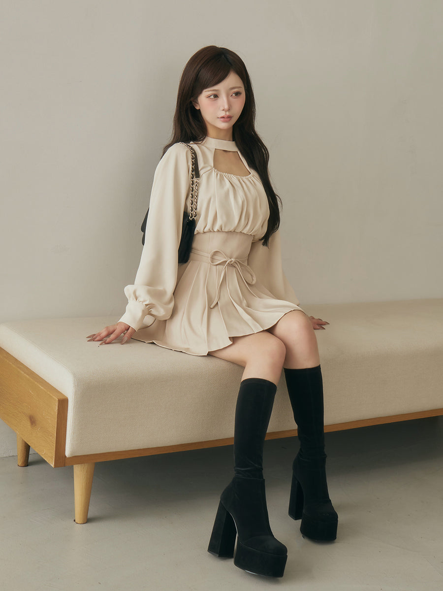 モデル：158cm（着用サイズ：FREE　着用カラー：IVO）