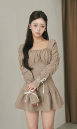 モデル：158cm（着用サイズ：FREE　着用カラー：BEG）