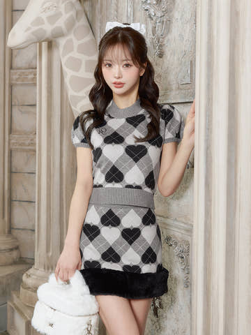 モデル：158cm（着用サイズ：FREE　着用カラー：GRY）