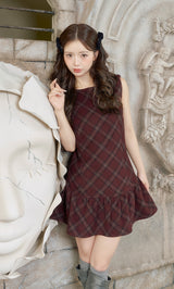 モデル：158cm（着用サイズ：FREE　着用カラー：BRD）