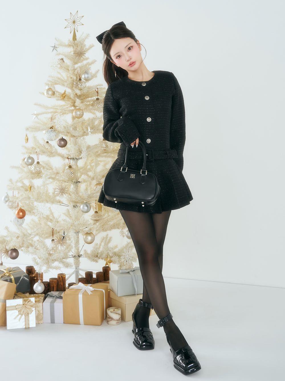 モデル：158cm（着用サイズ：FREE　着用カラー：BLK）