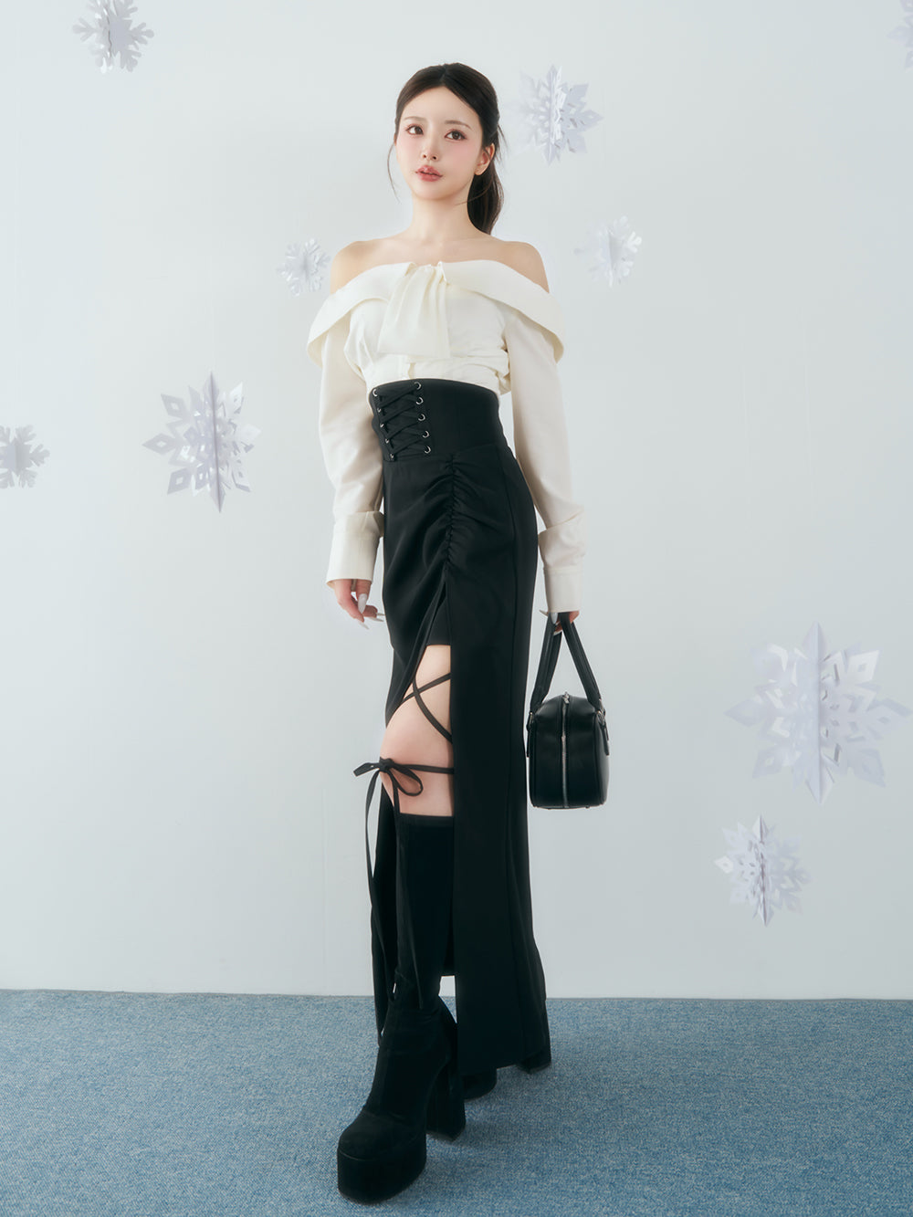 モデル：158cm（着用サイズ：FREE　着用カラー：BLK）