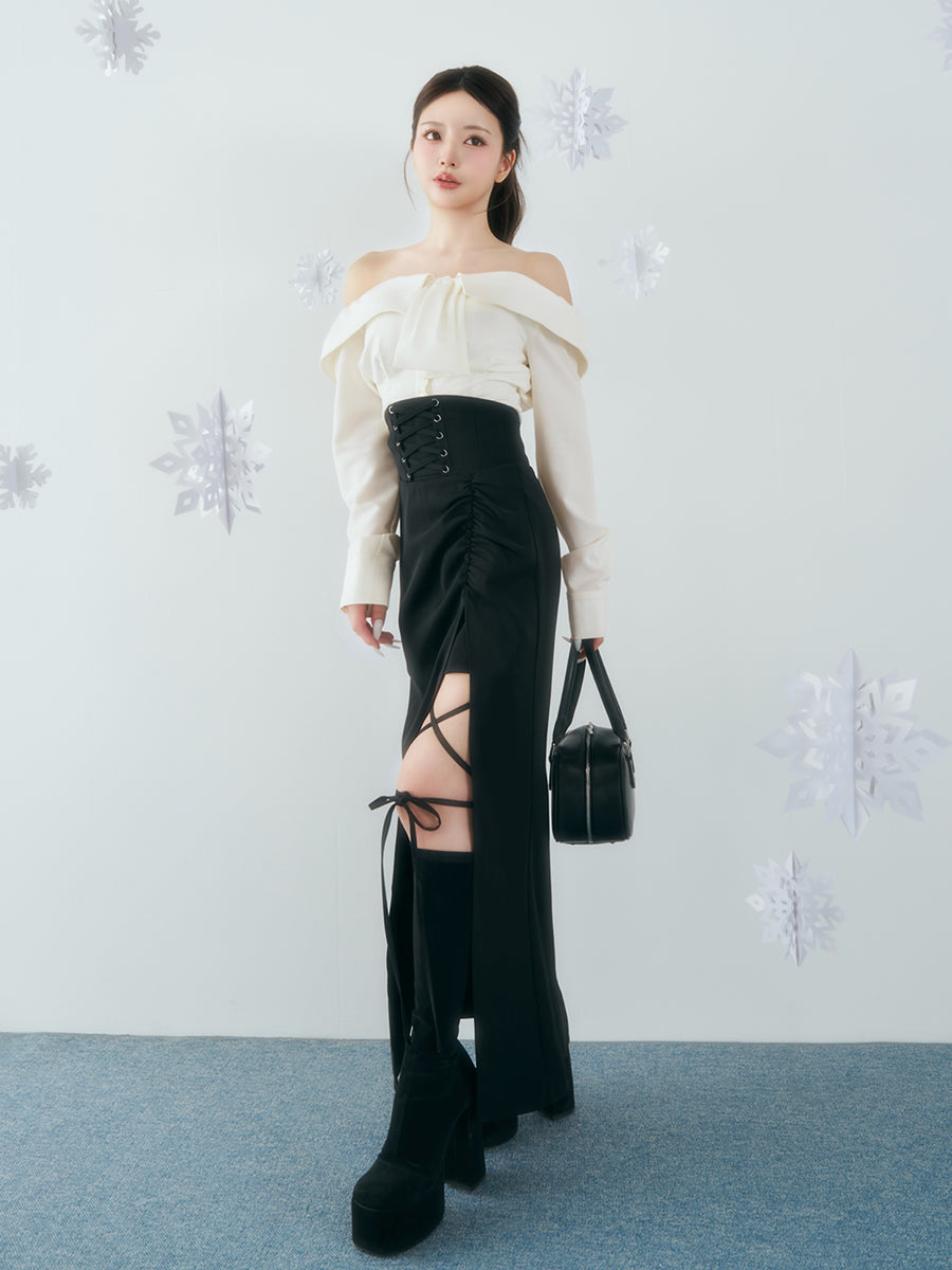 モデル：158cm（着用サイズ：FREE　着用カラー：BLK）