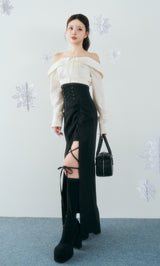 モデル：158cm（着用サイズ：FREE　着用カラー：BLK）