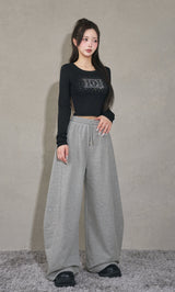 モデル：158cm（着用サイズ：FREE　着用カラー：GRY）