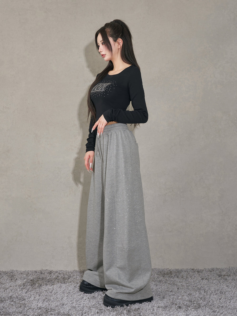 モデル：158cm（着用サイズ：FREE　着用カラー：GRY）